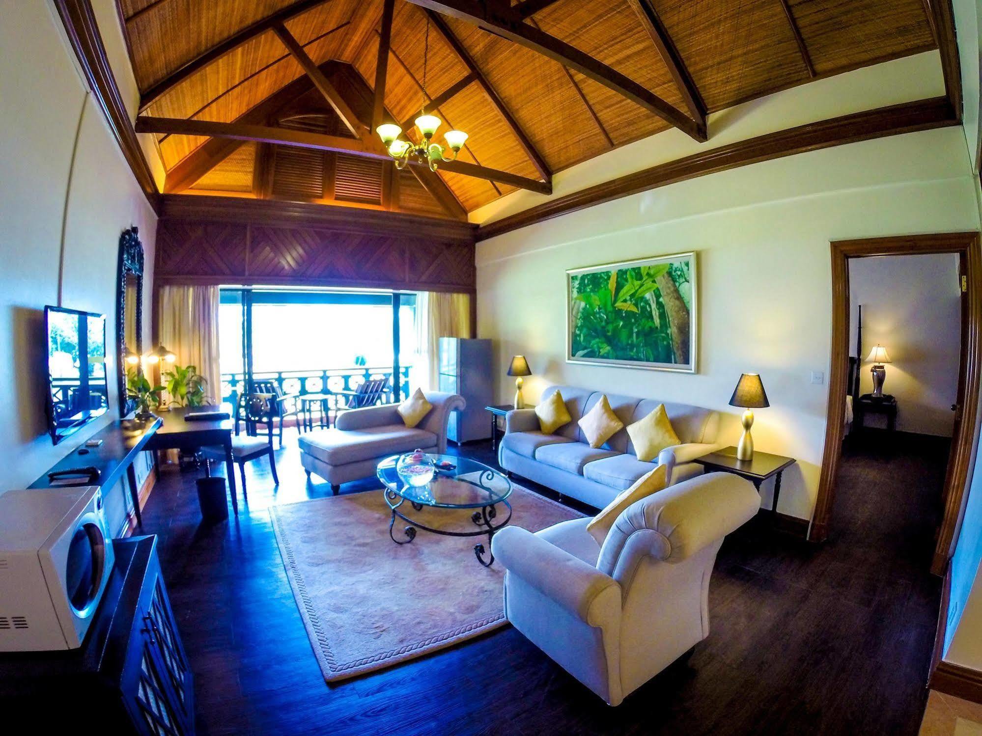 Villa At Nexus Resort & Spa Karambunai Kampong Bikasan Extérieur photo
