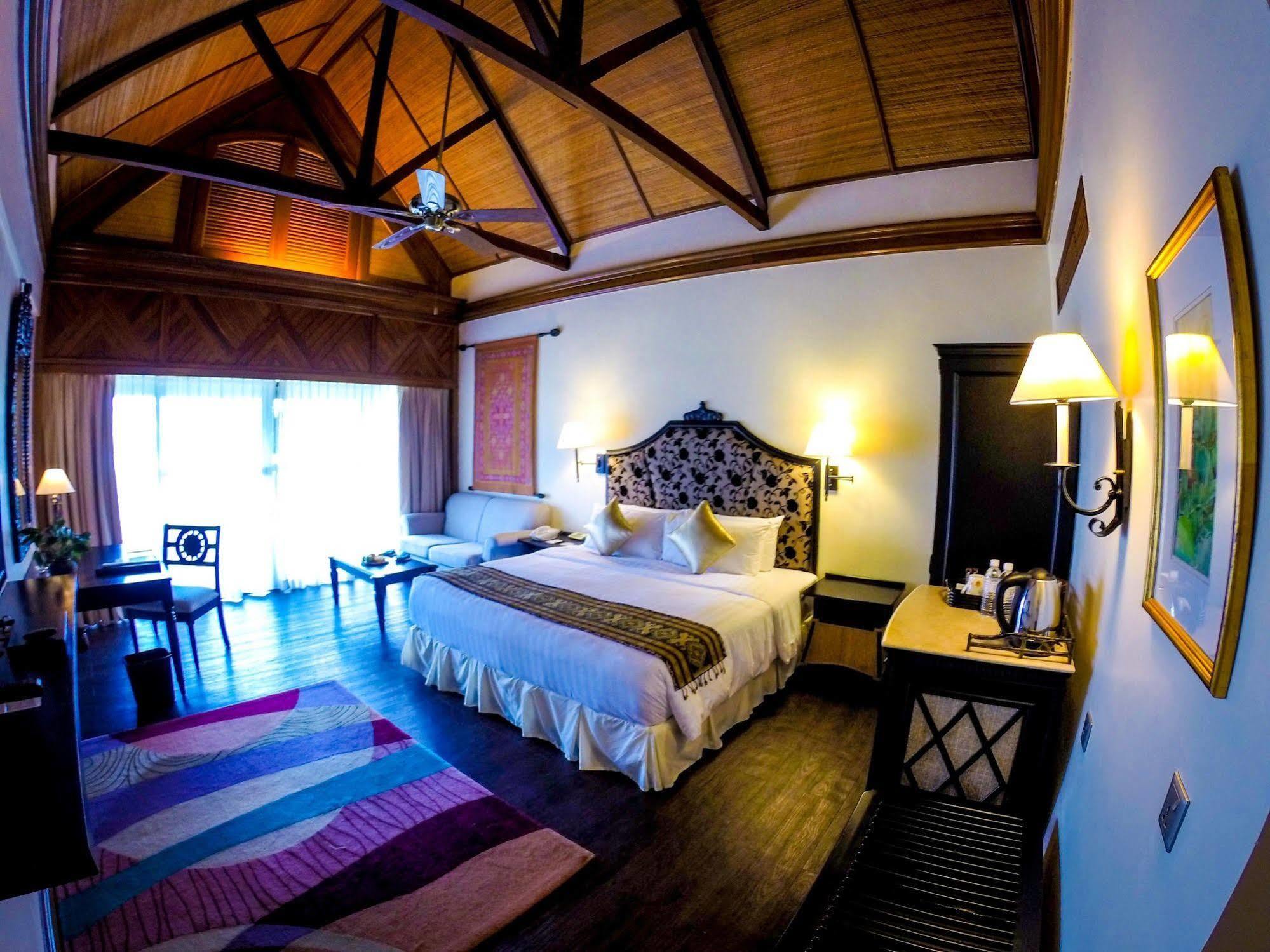Villa At Nexus Resort & Spa Karambunai Kampong Bikasan Extérieur photo