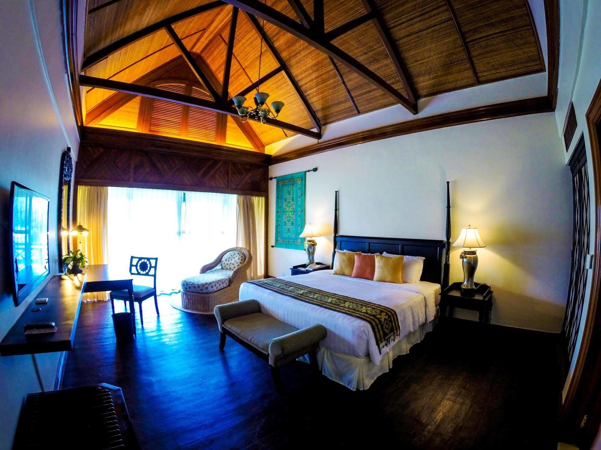Villa At Nexus Resort & Spa Karambunai Kampong Bikasan Extérieur photo