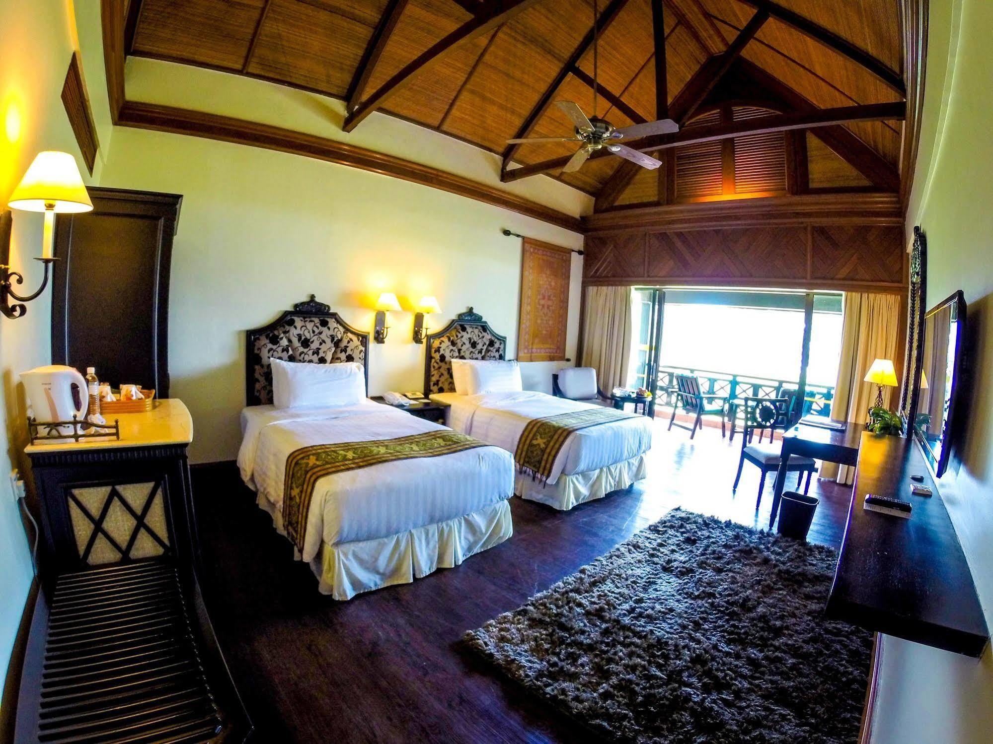 Villa At Nexus Resort & Spa Karambunai Kampong Bikasan Extérieur photo